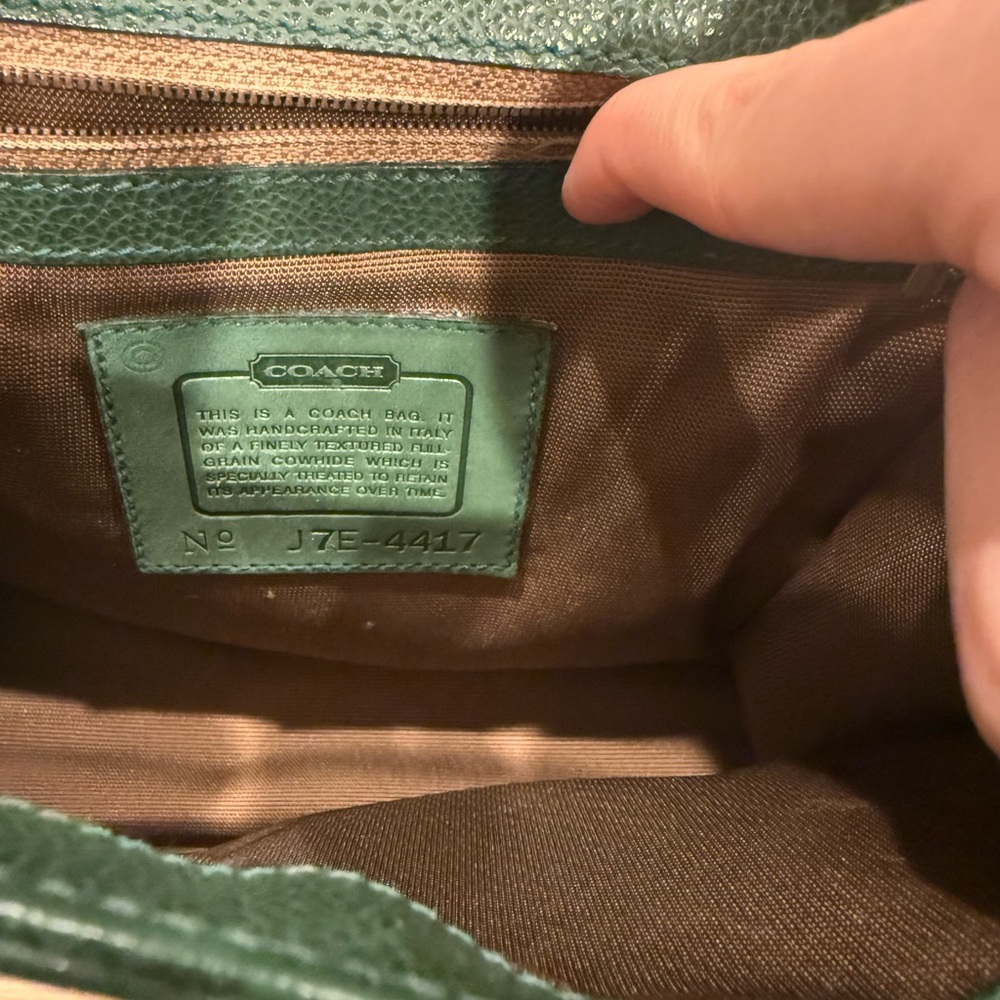 Vintage Coach Madison Biltmore Emerald Green Leather Purse (J7E-4427) - Picture 11 of 11